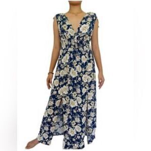 Live to be spoiled sleeveless floral print short sleeves blue dress size XS